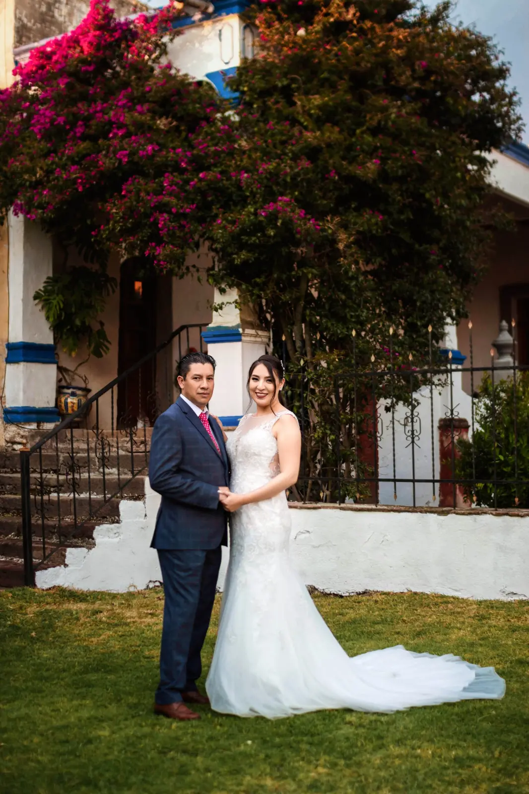 Andrea y Guillermo en los jardines de Hacienda Tepetzala