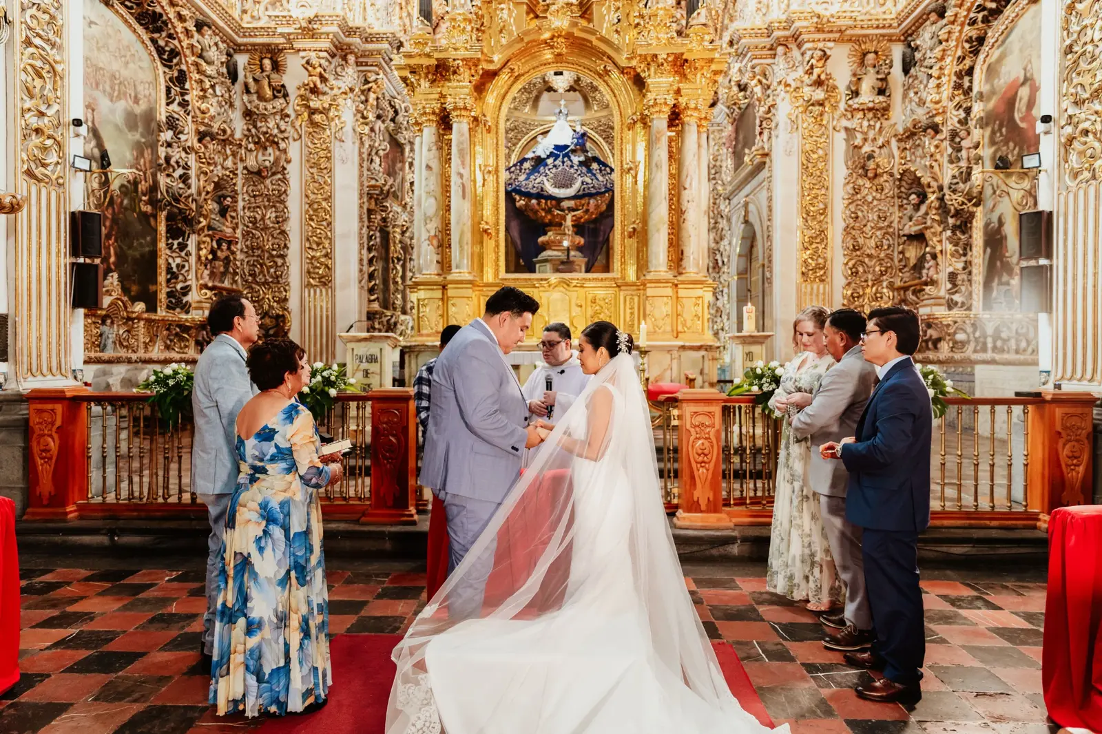 Preparativos de la boda de Carlos y Elizabeth