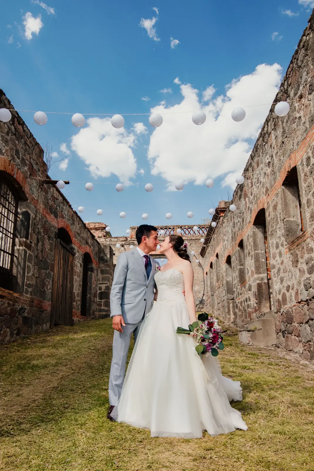 Cecilia y Josué en Ex Fábrica de Santa Elena