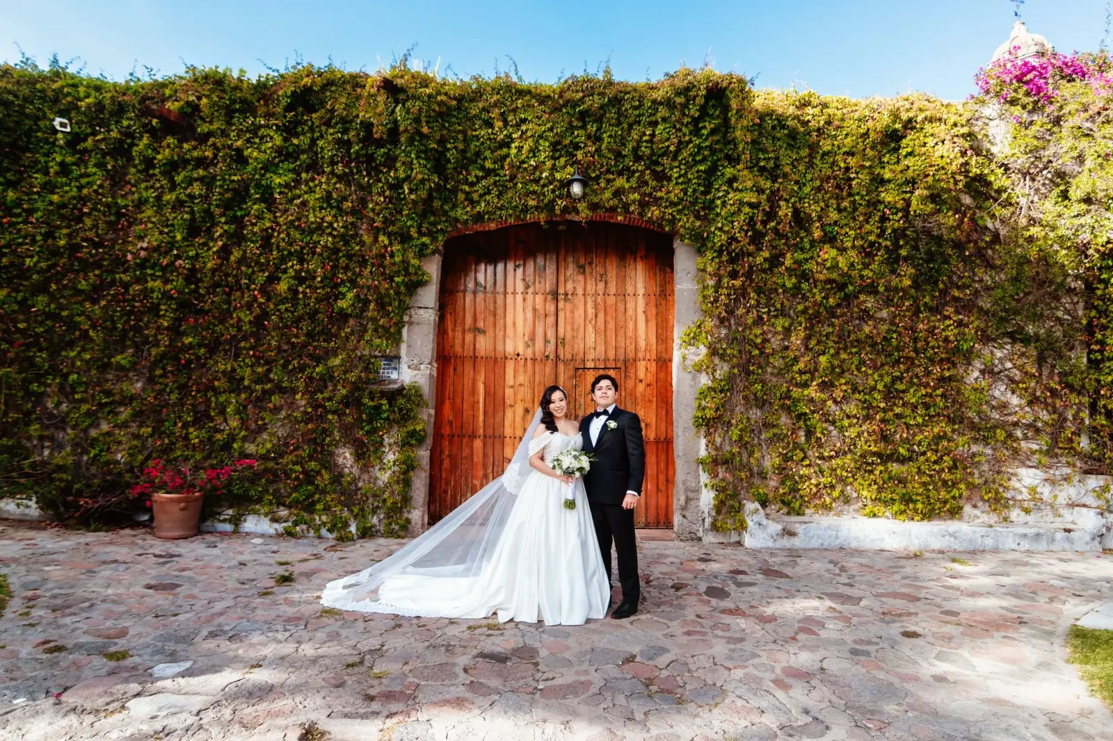 Retrato de Nancy y Alfredo en la hacienda
